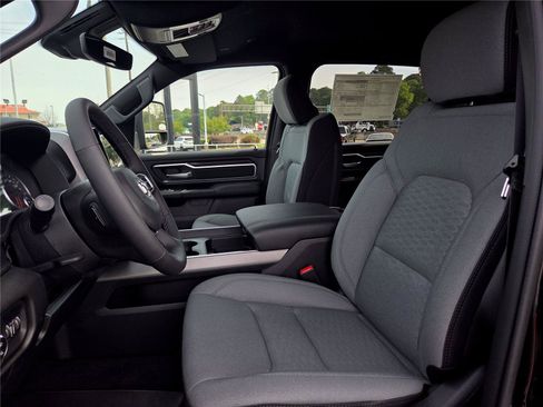 New 2026 RAM 1500 Big Horn AWD/4WD image 17
