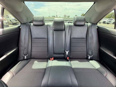 Used 2016 Toyota Camry SE image 31