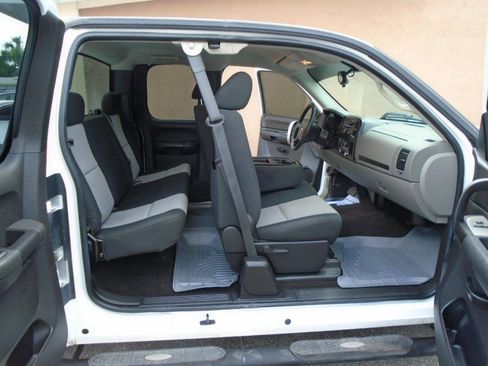 Used 2009 Chevrolet Silverado 1500 LS RWD image 13
