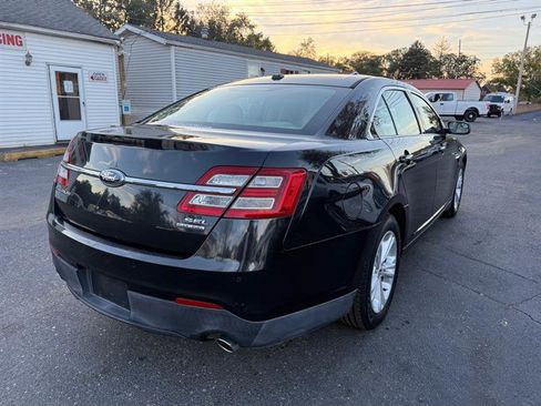 Used 2013 Ford Taurus SEL image 2