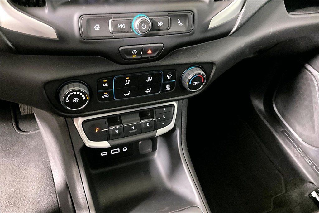 Used 2024 GMC Terrain SLE FWD image 25