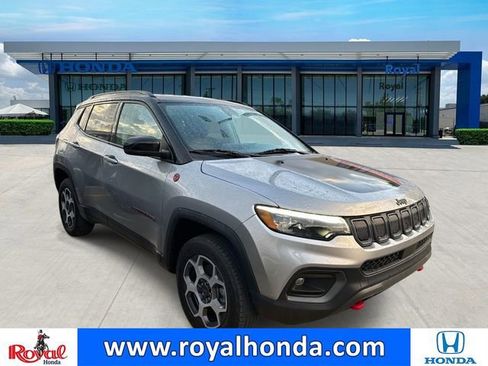 Used 2022 Jeep Compass Trailhawk w/ Trailhawk Elite Group AWD/4WD image 1
