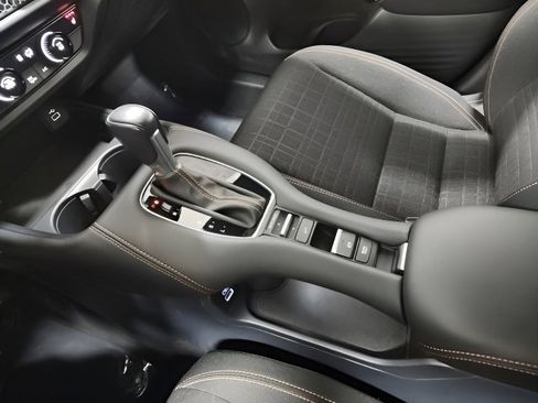 Certified 2023 Honda HR-V Sport image 30