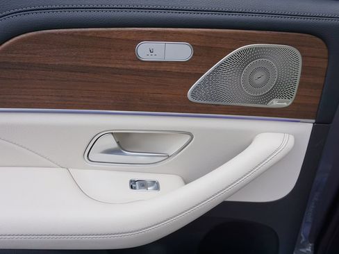 Certified 2024 Mercedes-Benz GLE 450e 4MATIC image 22