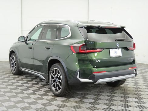 Certified 2025 BMW X1 xDrive28i w/ Premium Package image 7