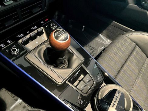 New 2026 Porsche 911 Carrera T image 17