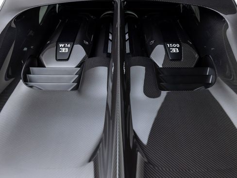 Used 2021 Bugatti Chiron Pur Sport image 71