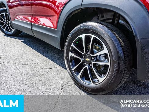 Used 2025 Chevrolet TrailBlazer LT AWD/4WD image 15