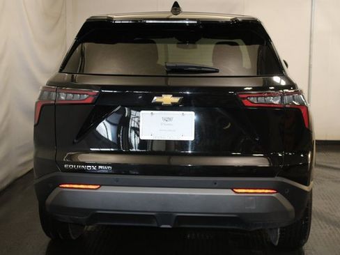 Used 2025 Chevrolet Equinox LT image 6