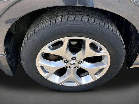 Used 2018 Subaru Forester 2.5i Touring w/ Popular Package #2 AWD/4WD image 31