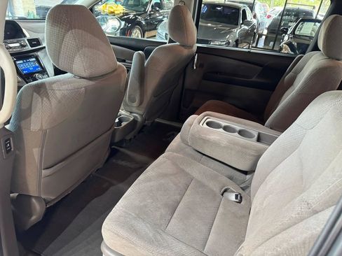 Used 2016 Honda Odyssey EX image 13