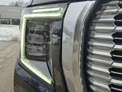 Certified 2023 GMC Yukon Denali image 28