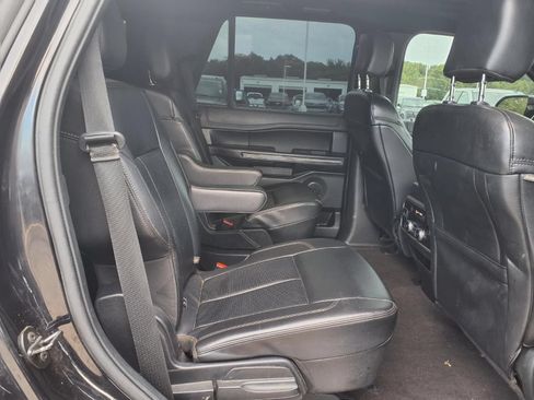Used 2020 Ford Expedition XLT w/ Equipment Group 202A RWD image 17