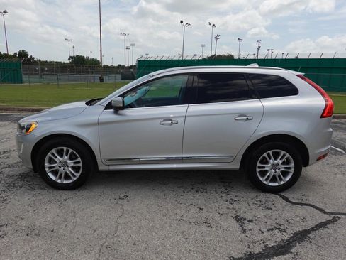Used 2015 Volvo XC60 T5 AWD/4WD image 4