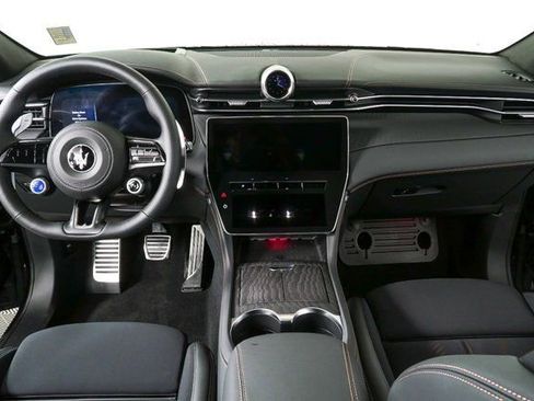 New 2026 Maserati Grecale Folgore AWD/4WD image 21