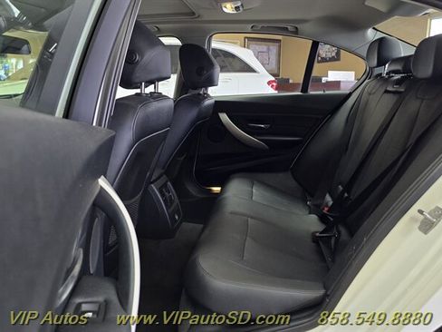Used 2013 BMW 328i Sedan RWD image 17