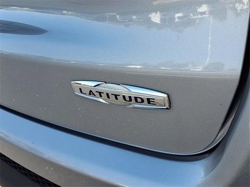 Used 2022 Jeep Compass Latitude image 26