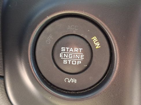 Used 2022 Jeep Wrangler Unlimited Sahara w/ Cold Weather Group image 22