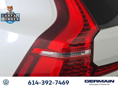 Used 2023 Volvo XC60 B5 Plus AWD/4WD image 16