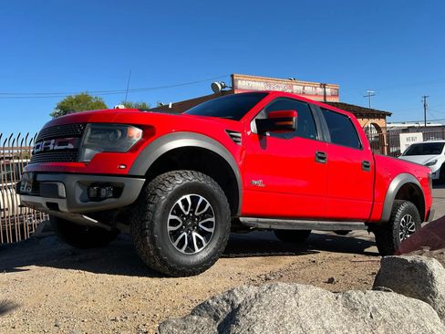 Used 2013 Ford F150 Raptor w/ Luxury Equipment Group image 2