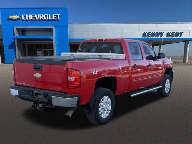 Used 2011 Chevrolet Silverado 2500 LT w/ Interior Plus Package AWD/4WD image 3