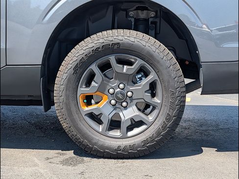 Certified 2024 Ford Maverick Tremor w/ Tremor Off-Road Package AWD/4WD image 13