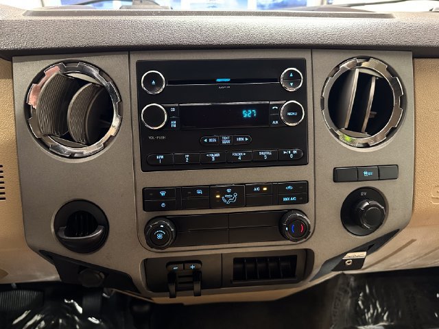 Used 2016 Ford F250 XLT w/ XLT Interior Package AWD/4WD image 10