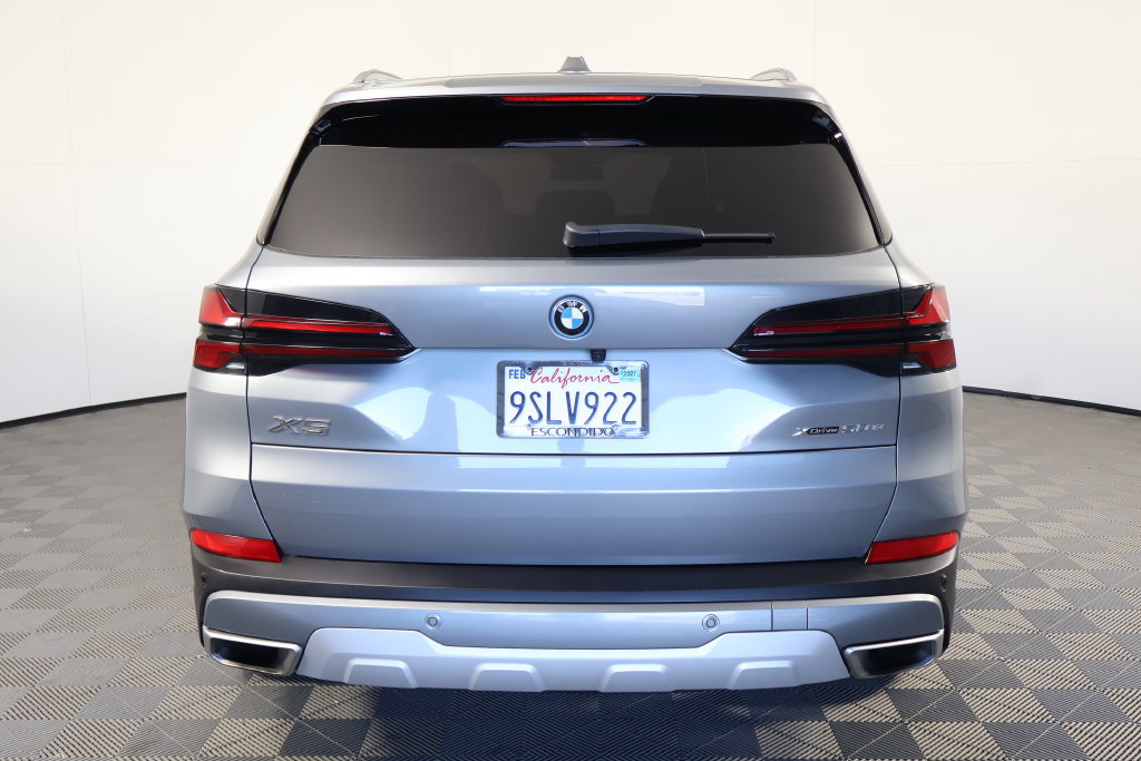 Certified 2025 BMW X5 xDrive50e w/ Climate Comfort Package AWD/4WD image 5