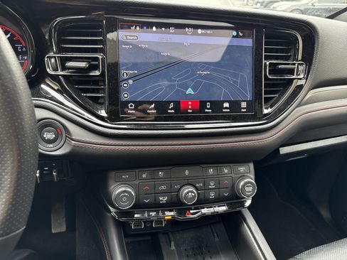 Used 2025 Dodge Durango R/T AWD/4WD image 16