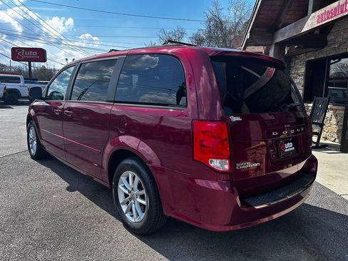 Used 2014 Dodge Grand Caravan SXT FWD image 3