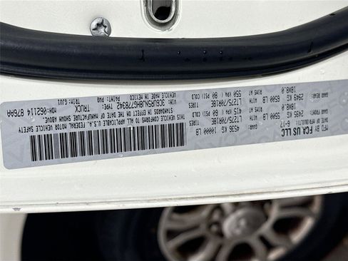 Used 2017 RAM 2500 Laramie w/ Convenience Group image 10