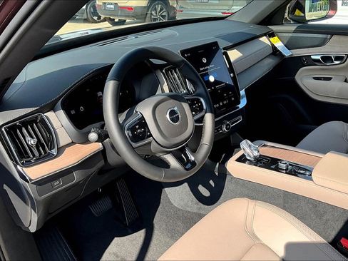 New 2026 Volvo XC90 B6 Plus w/ Protection Package Premier image 19