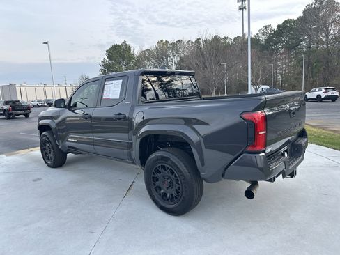 Certified 2025 Toyota Tacoma SR5 image 8