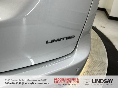 New 2026 Chrysler Pacifica Limited w/ S Appearance Package image 9