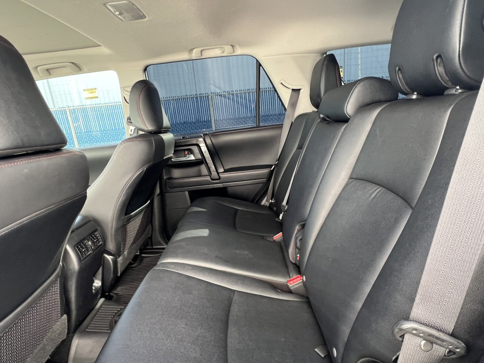 Used 2021 Toyota 4Runner TRD Off-Road Premium w/ Moonroof Package AWD/4WD image 19