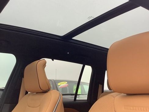 Certified 2023 Jeep Grand Cherokee Summit image 13