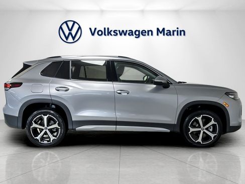 New 2026 Volkswagen Tiguan SE image 6