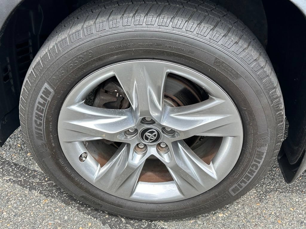Used 2019 Toyota Highlander Limited AWD/4WD image 42