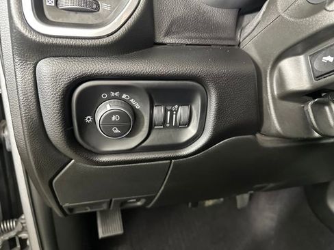 Used 2024 RAM 2500 Laramie w/ Night Edition image 19