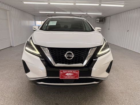 Used 2019 Nissan Murano S AWD/4WD image 2