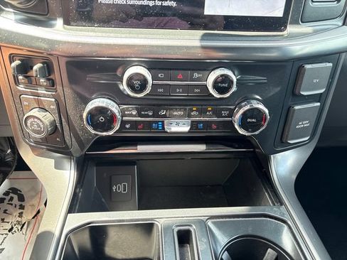Used 2025 Ford F150 Lariat w/ FX4 Off-Road Package AWD/4WD image 16