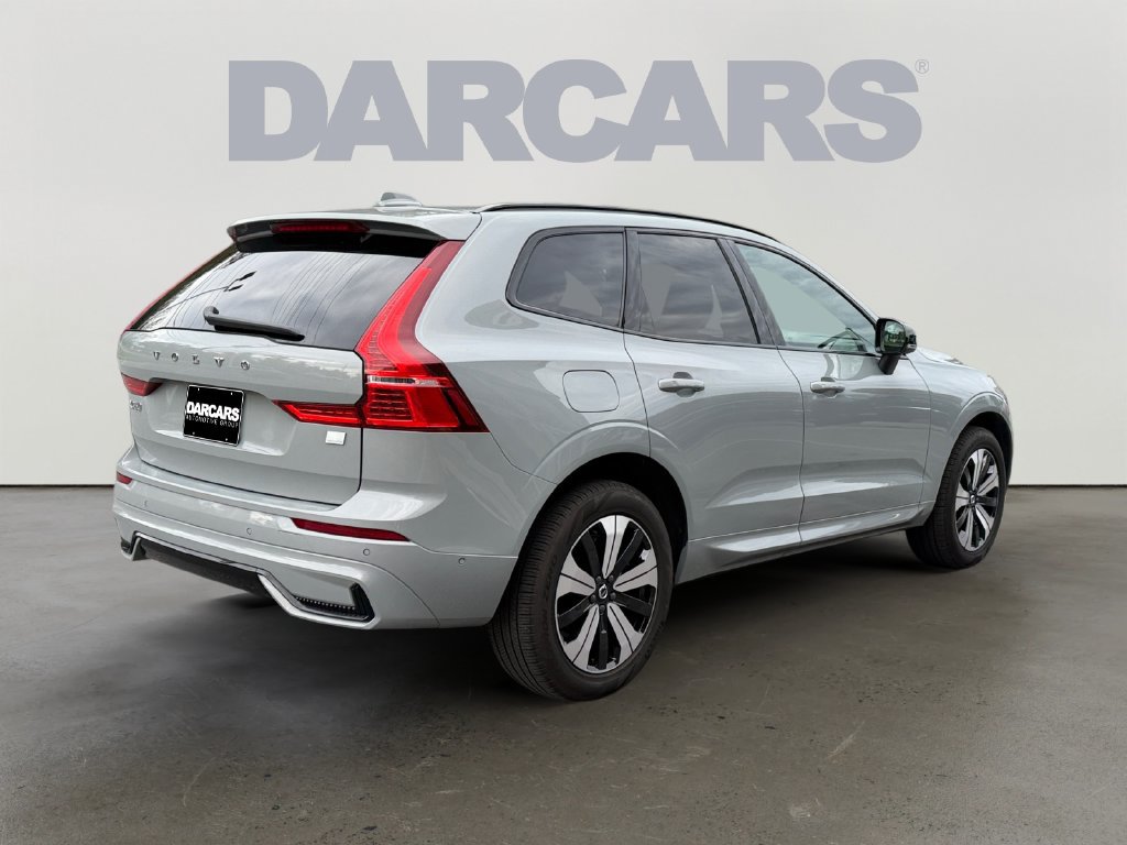 Certified 2024 Volvo XC60 T8 Plus w/ Climate Package AWD/4WD image 6