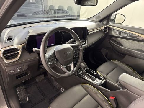 Used 2024 Chevrolet TrailBlazer ACTIV w/ Convenience Package AWD/4WD image 12