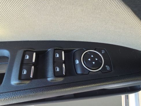 Used 2018 Ford Fusion S FWD image 23