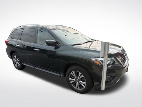 Used 2018 Nissan Pathfinder SL AWD/4WD image 2