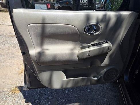 Used 2010 Nissan Cube 1.8 S w/ Interior Designer Pkg FWD image 14