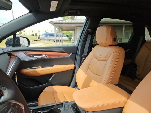 New 2025 Cadillac XT5 Premium Luxury w/ Technology Package image 22