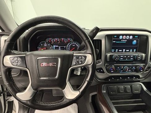 Used 2018 GMC Sierra 1500 SLT w/ SLT Premium Package image 19