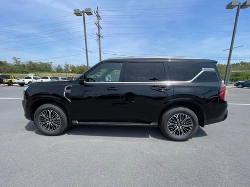 New 2025 Nissan Armada SL w/ Convenience Package image 8