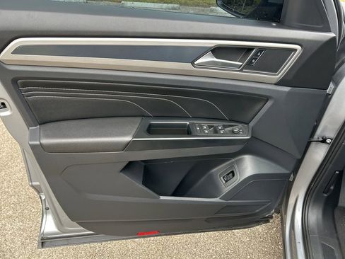 Certified 2020 Volkswagen Atlas Cross Sport SEL image 17